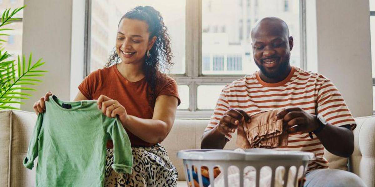 Cuando empezamos una relación es cuando hay que hablar de tareas del hogar, es cuando estamos dispuestos a entendernos