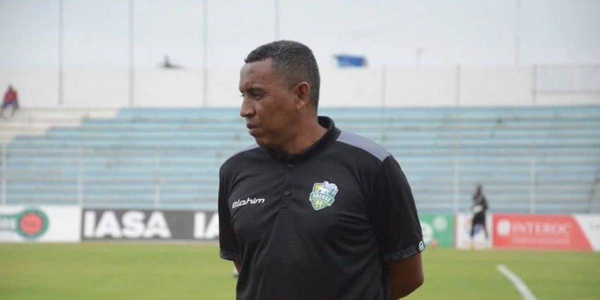 Juan Carlos León se despide del Orense SC que busca nuevo entrenador