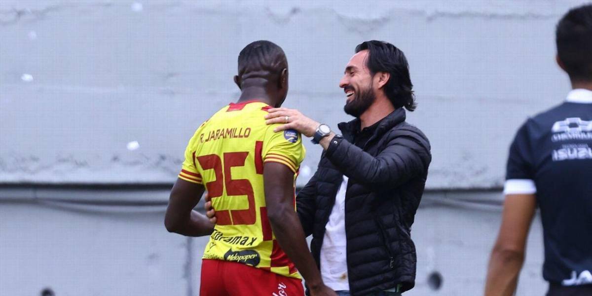 Gerardo Espinoza seguirá siendo el entrenador del Aucas para la segunda etapa de la Liga Pro