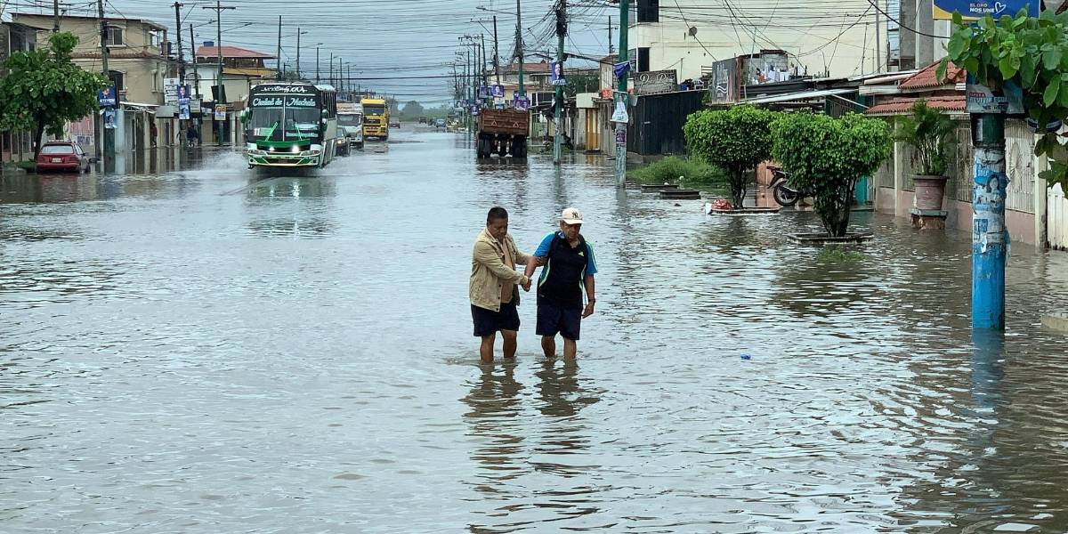 Las lluvias en Ecuador dejan 14 fallecidos y más de 73 000 afectados