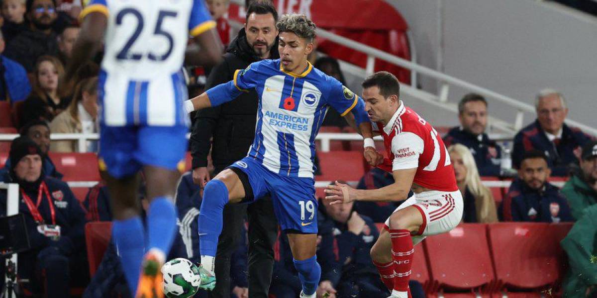 Brighton derrotó al Arsenal con asistencia de Jeremy Sarmiento