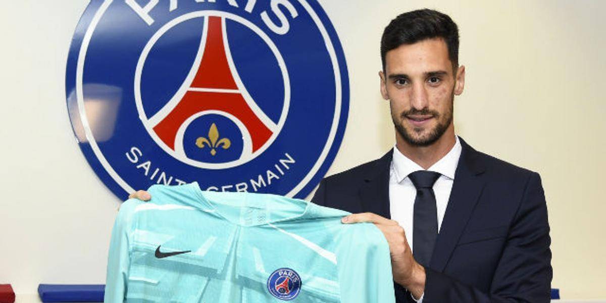 Sergio Rico, portero del PSG, ingresado grave tras caerse de un caballo