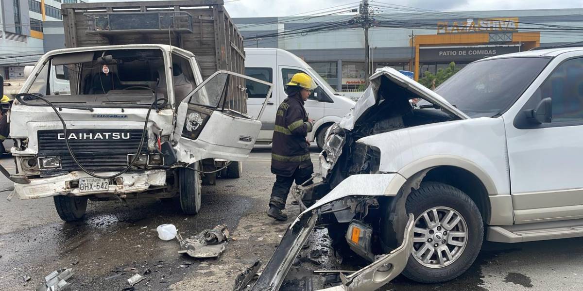 Atentado contra Luis Chonillo: una balacera y un accidente impiden que se instale la primera sesión del Concejo de Durán
