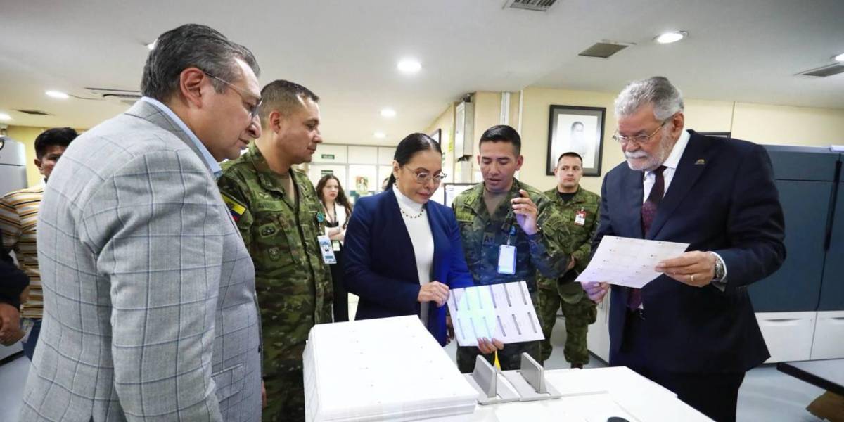 Consulta popular y referéndum 2025 | El Consejo Nacional Electoral informa que la impresión de las papeletas tiene un avance del 30 %