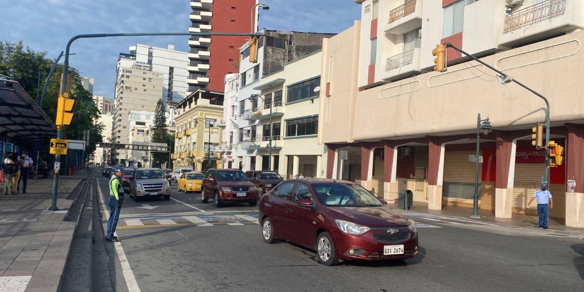 Guayaquil: avenida Malecón estará cerrada al tránsito vehicular debido a Cabalgata Bicentenaria