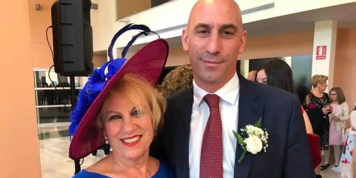 La madre de Luis Rubiales inició una huelga de hambre por la cacería, inhumana y sangrienta a su hijo