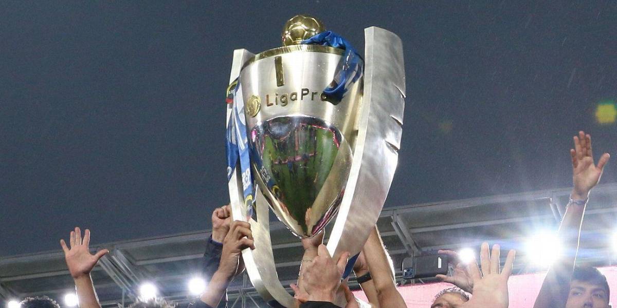 LDUQ vs. IDV: la copa sí estará en el estadio Rodrigo Paz