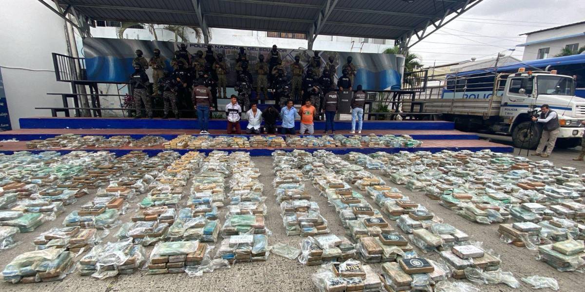 Cinco personas vinculadas a la mafia albanesa fueron capturadas con tres toneladas de droga en Guayaquil