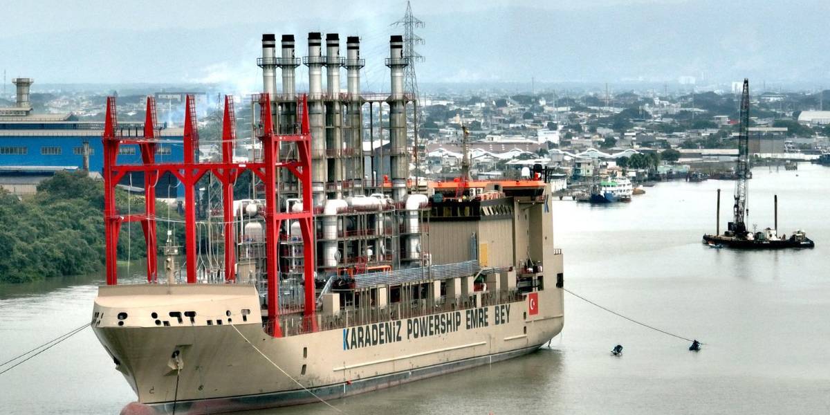 El Gobierno busca alquilar 430 megavatios en barcazas termoeléctricas a pocos días del estiaje