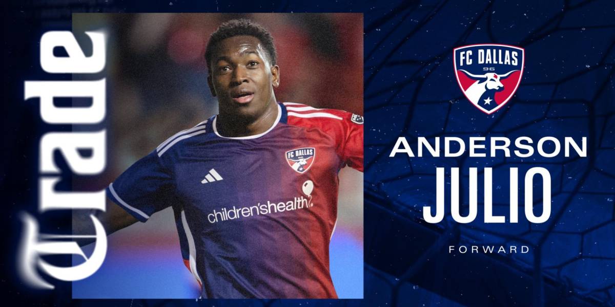 Anderson julio celebra un gol con el Dallas FC