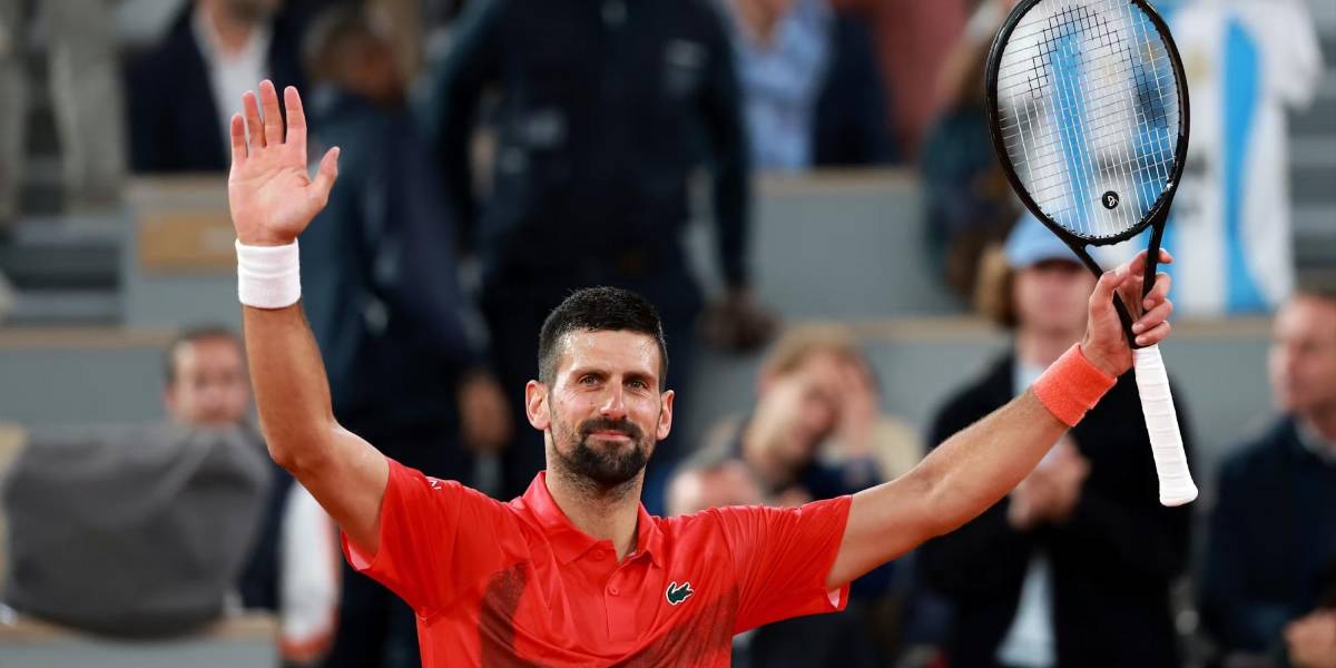 Novak Djokovic vuelve a las canchas con victoria en Shanghái, China