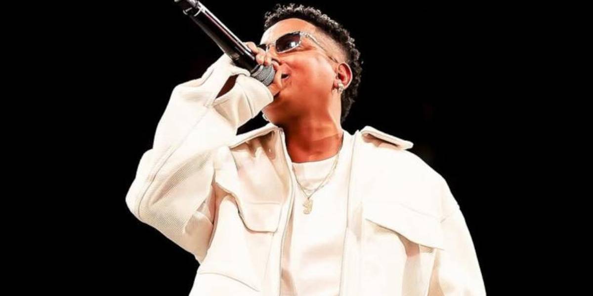 Premios Heat 2025: Jombriel acude a la ceremonia en compañía de su madre