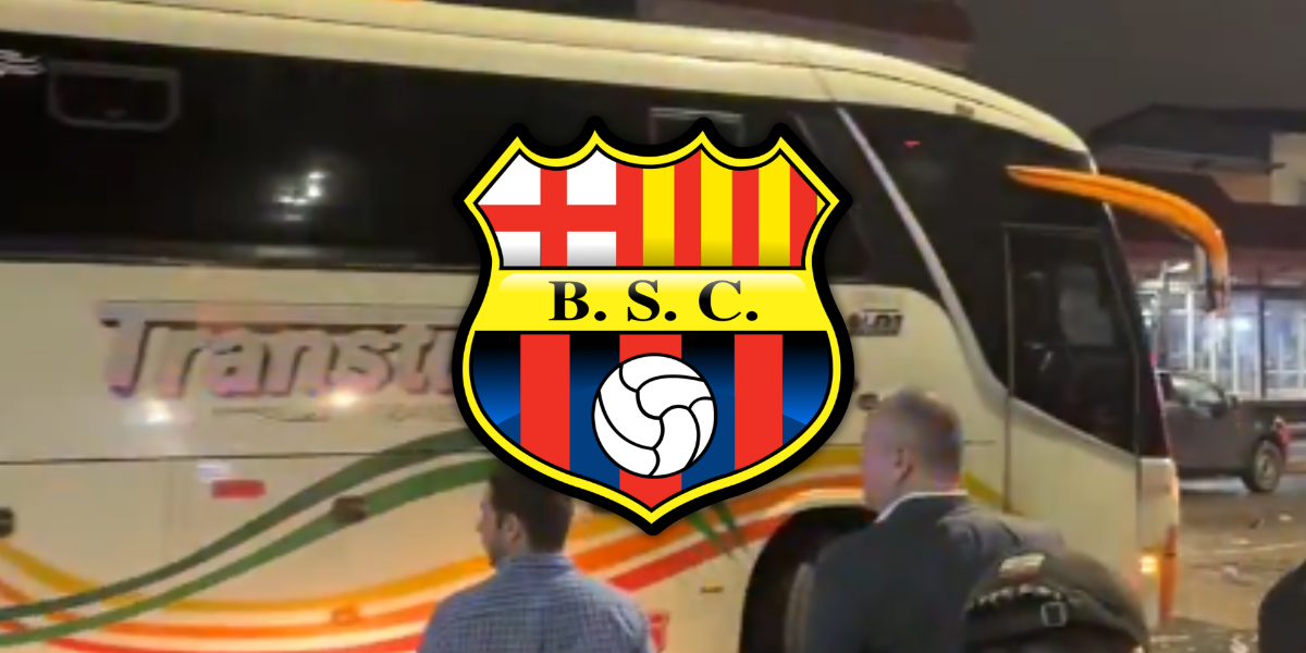 Así se retiró el bus de Barcelona SC del estadio Capwell tras incidentes con hinchas de Emelec
