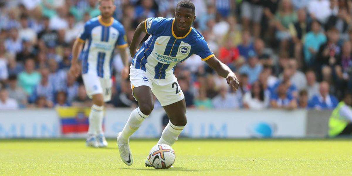 Moisés Caicedo dio un espectáculo futbolístico en la victoria ante el United