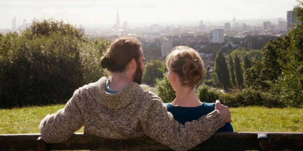 ¿Qué es el poliamor solitario y por qué gana adeptos?