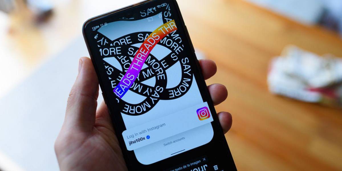 Threads, la competencia de Meta a Twitter, arranca con problemas de descarga