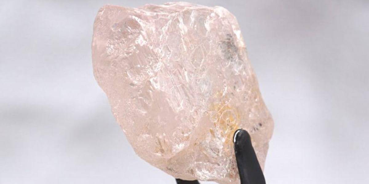 Hallan en Angola un diamante rosa de 170 quilates, el más grande descubierto en 300 años