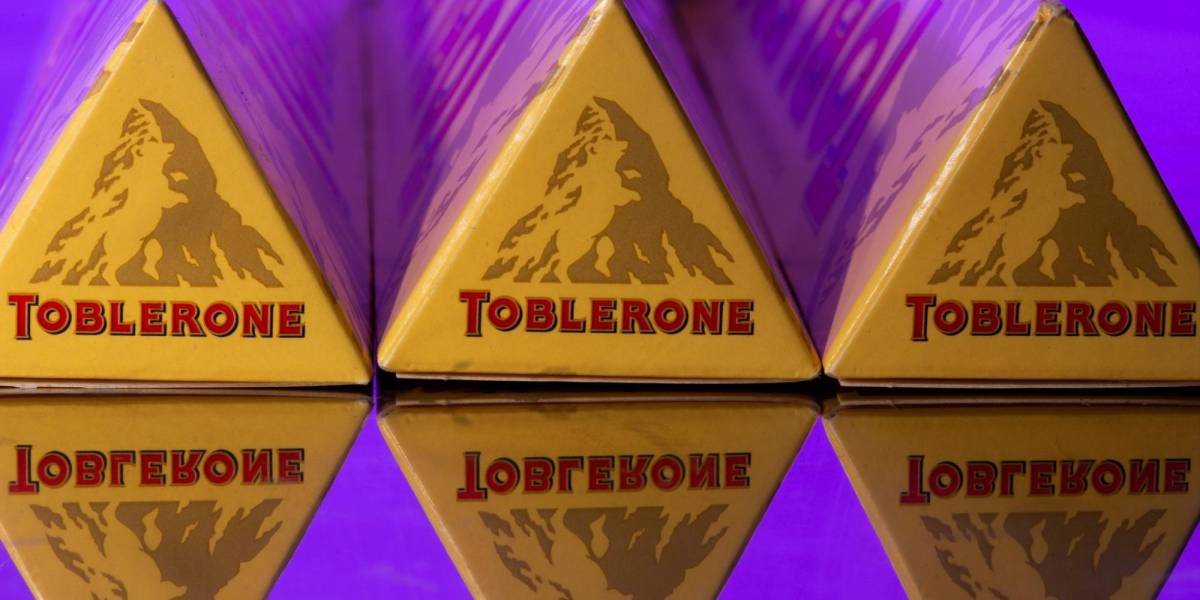 Por qué Toblerone ya no podrá utilizar la clásica silueta del monte más famoso de Suiza en la caja de sus chocolates