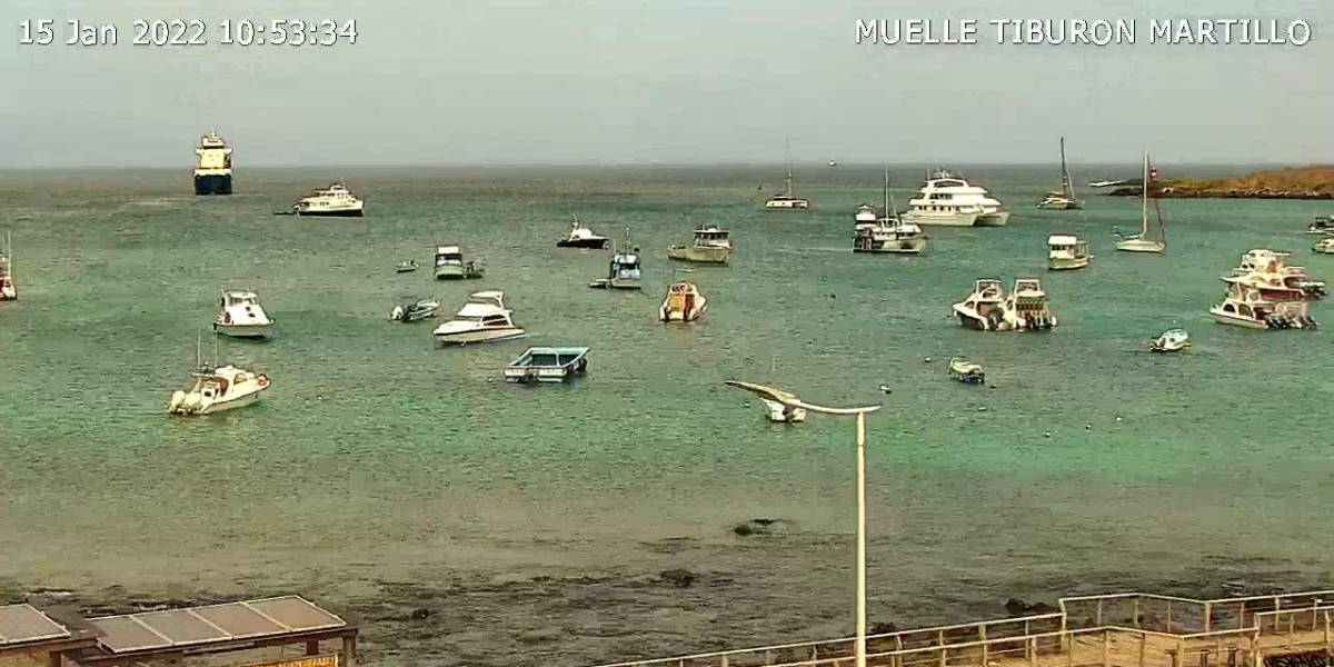 Riesgos recomienda suspensión de actividades marítimas y de recreación en zonas costeras de Ecuador