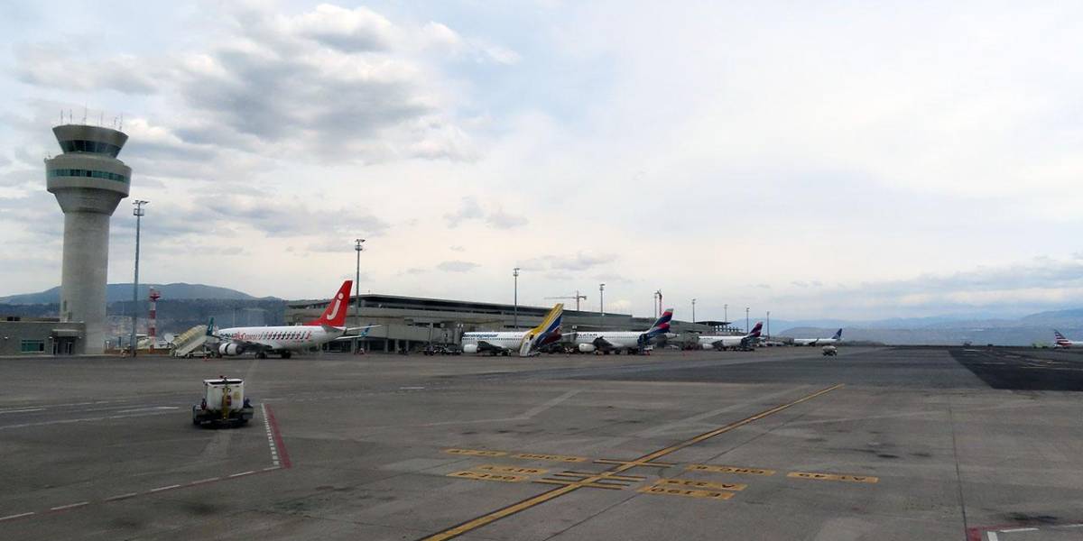 Quito: ¿cómo trasladarse al aeropuerto mientras está activo el toque de queda de 23:00 a 05:00?