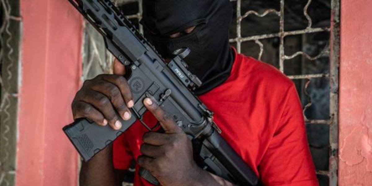 Cómo las armas traficadas desde EE.UU. están alimentando la violencia en Haití