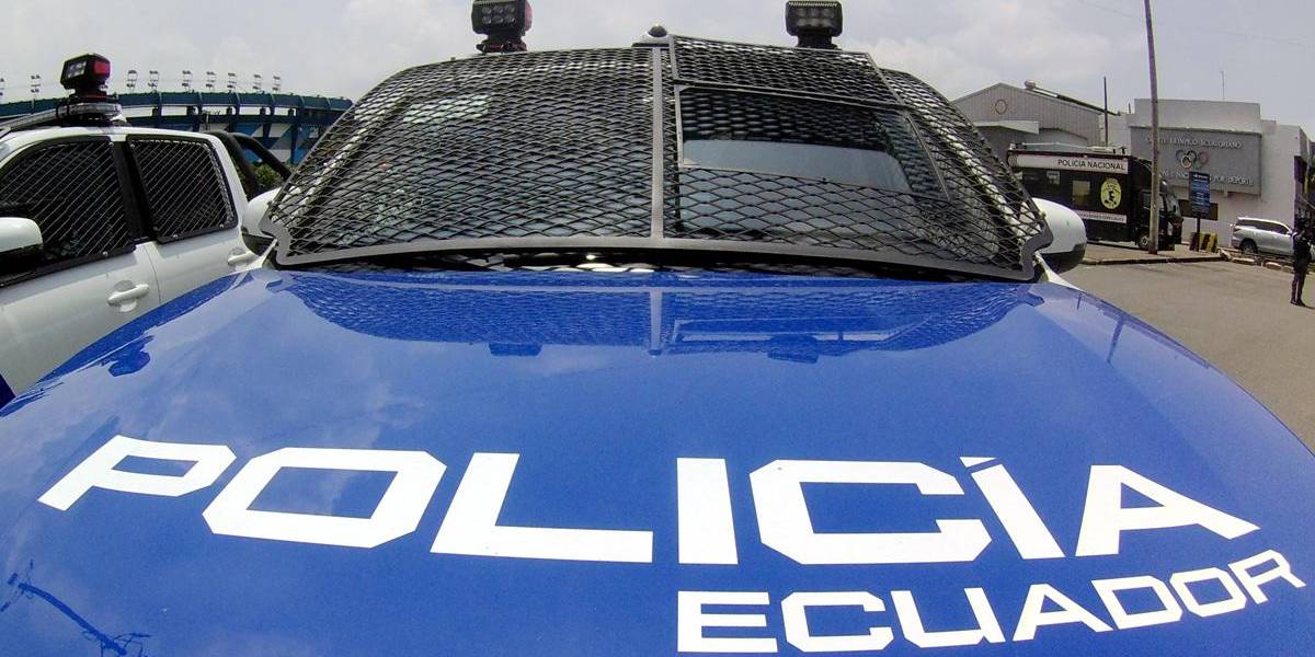 Dos policías hospitalizados por inhalación de monóxido de carbono en Naranjal