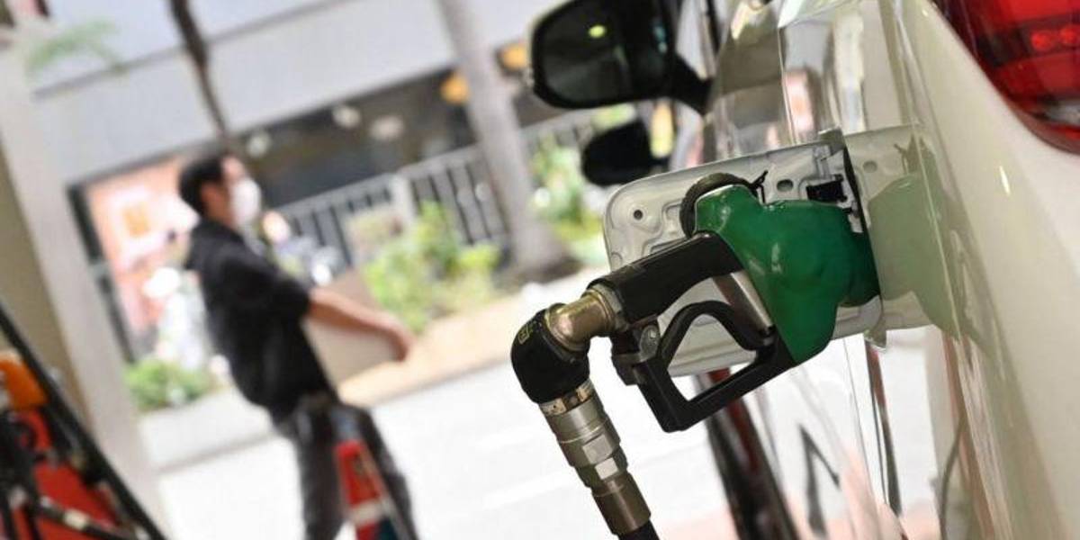 Los países con la gasolina más cara y más barata del mundo (y en qué lugar está Ecuador)