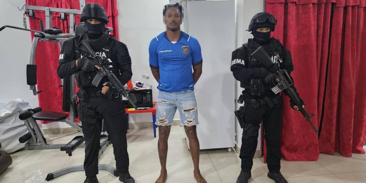 La Policía captura a alias Comandante Carlitos, cabecilla criminal, en Guayaquil