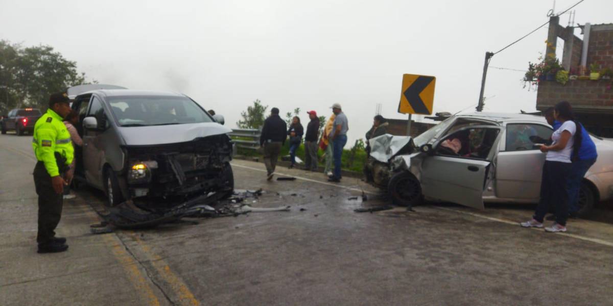 Loja: un siniestro de tránsito dejó siete heridos y un fallecido
