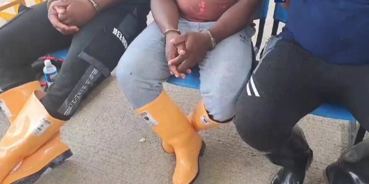 Un ecuatoriano fue capturado por transportar dos toneladas de cocaína frente al mar de Costa Rica