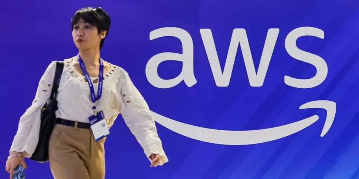 Qué causó la falla global en la nube de Amazon y por qué provocó el colapso temporal de internet