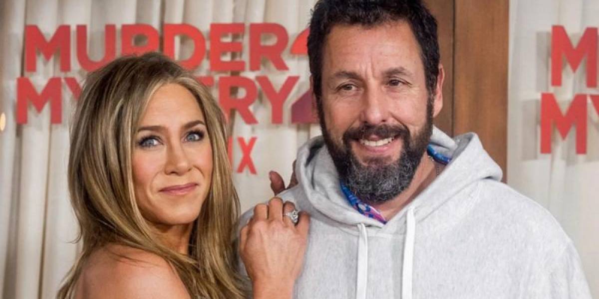 El éxito de la secuela de Murder Mystery (Misterio a bordo) les trajo grandes ganancias a sus dos protagonistas, quienes aparecen en el Top 10 de Forbes.