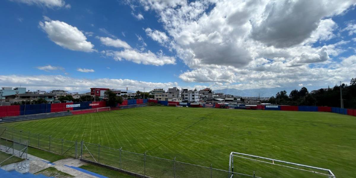 Deportivo Quito empieza a levantarse gracias a su fiel hinchada