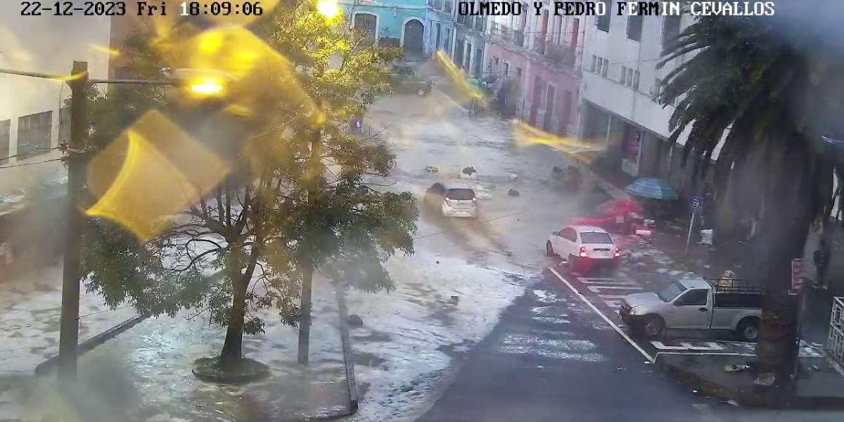 Quito: siete emergencias se atienden por torrencial lluvia