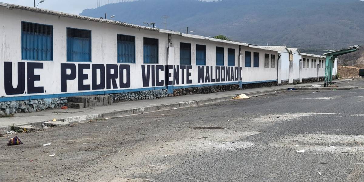 Ante la violencia en Ecuador, el Gobierno presenta su 'Plan Nacional de Escuelas Seguras'