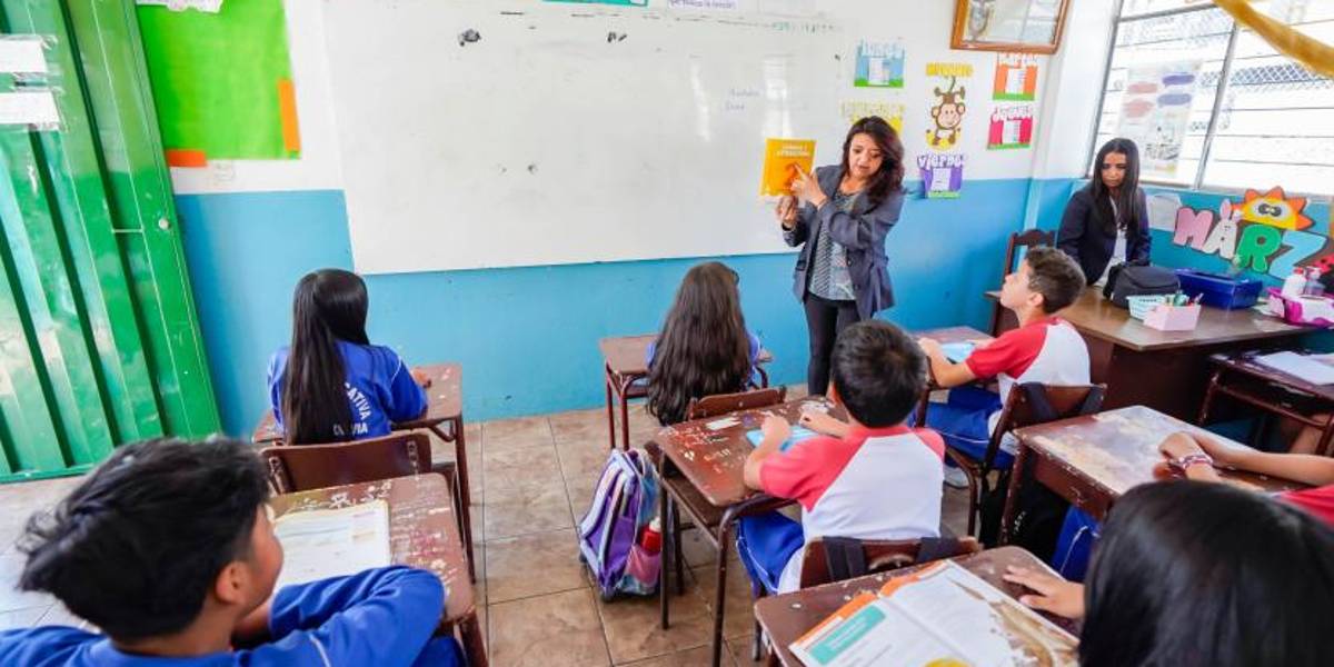Clases presenciales se mantienen tras anuncio del paro indefinido de la Conaie