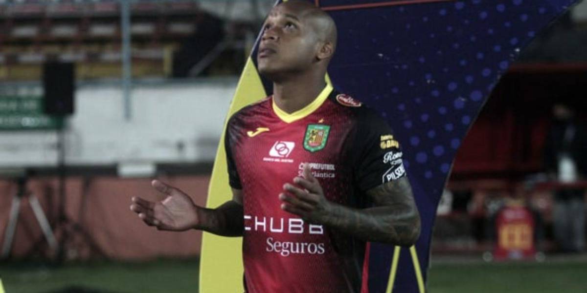 Ely Esterilla es nuevo jugador de Chacaritas de la Serie B