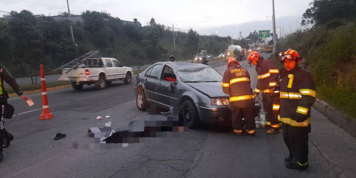 Quito: una persona murió en un accidente de tránsito en la av. Simón Bolívar