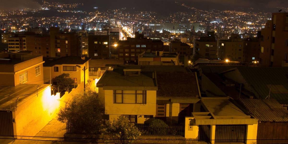 Quito registra fuertes ráfagas de viento