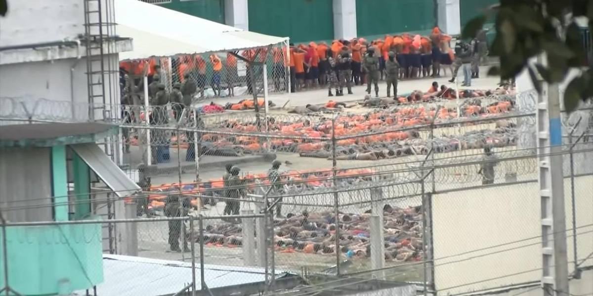 39 presos enfrentan delito de asesinato por la masacre de la cárcel de Esmeraldas