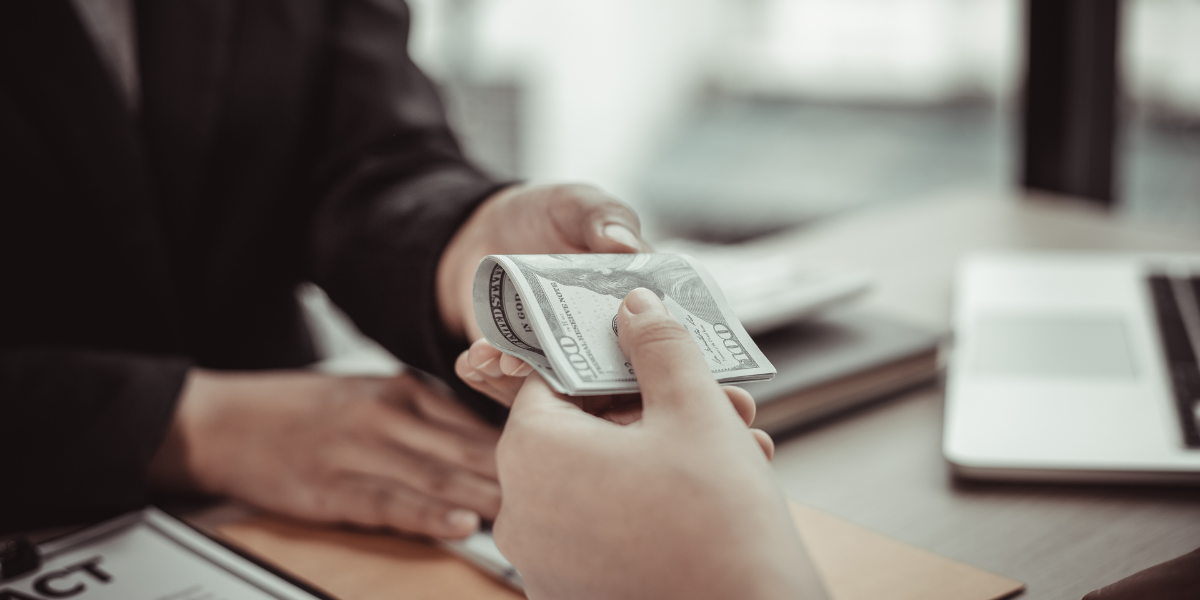 Decimocuarto sueldo: ¿quiénes se benefician, hasta cuándo y de cuánto es el pago?