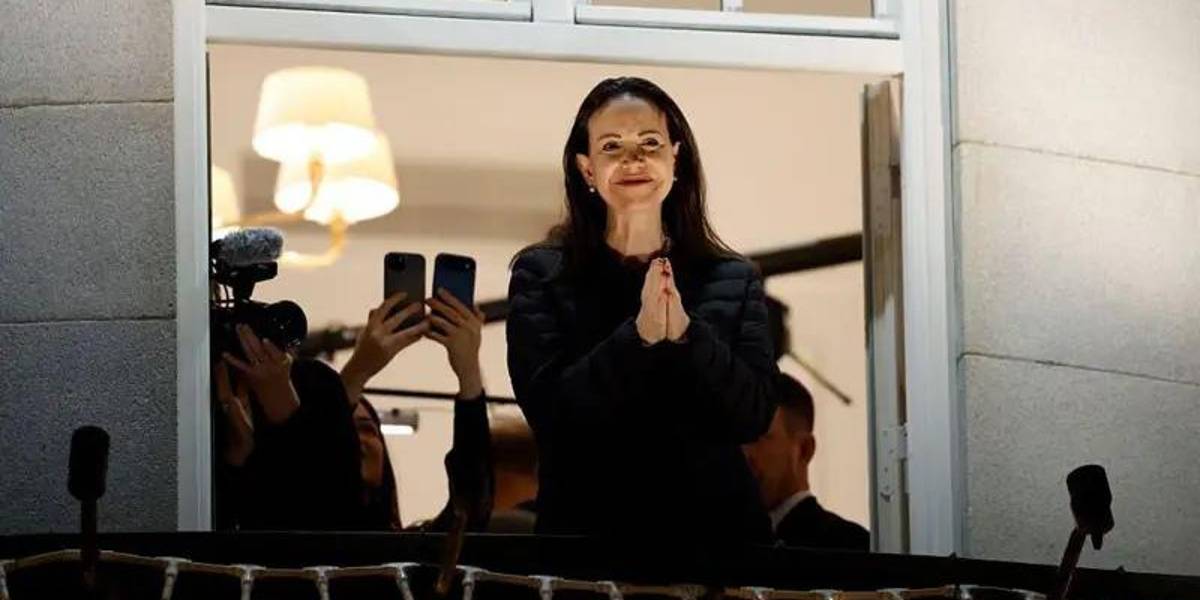 María Corina Machado se disfrazó para salir de Venezuela