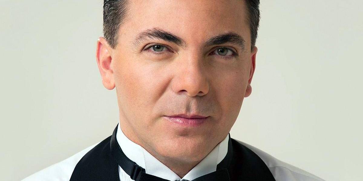 Cristian Castro genera desconcierto a sus fans al presentar a su nueva novia públicamente