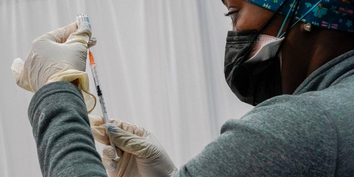 Ohio sorteará un millón de dólares cada semana entre vacunados