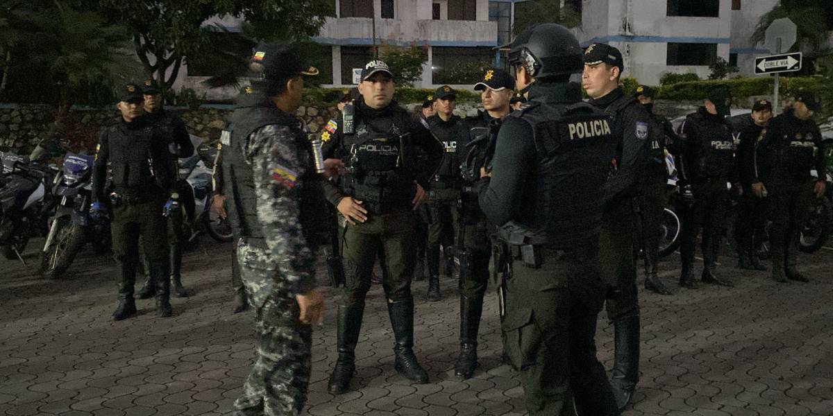 500 policías ejecutan un operativo en el noroeste de Guayaquil para capturar a 18 delincuentes