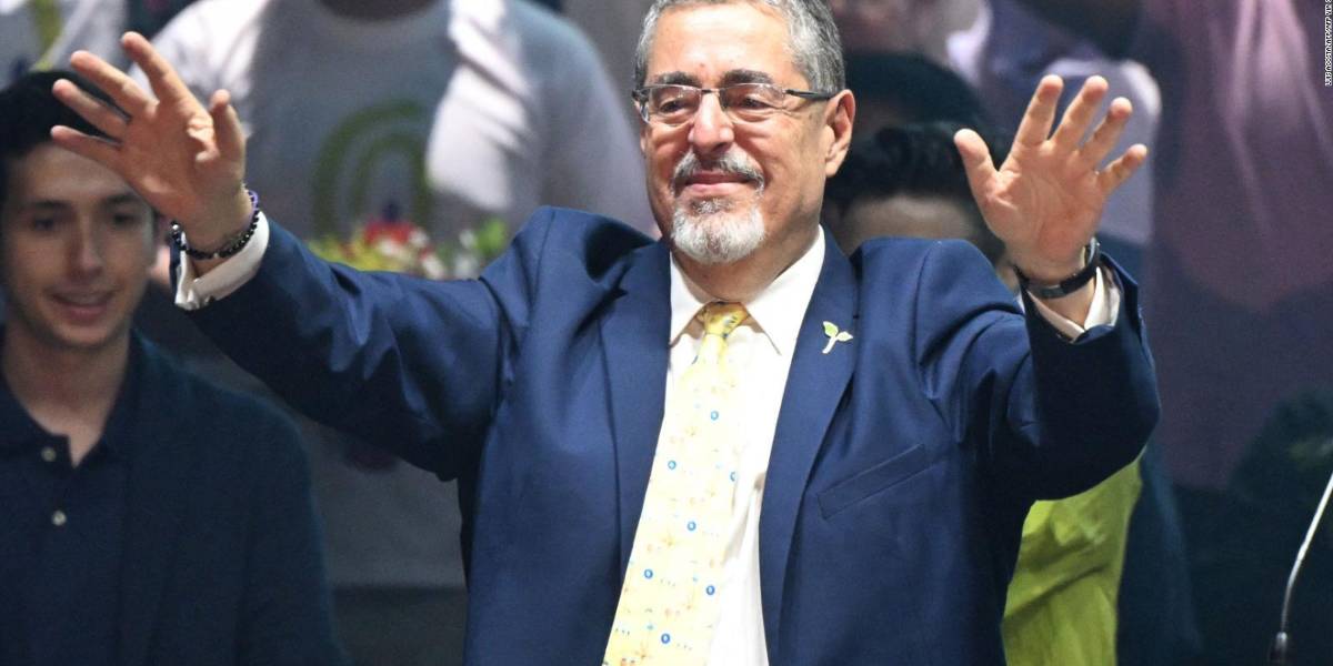 Guatemala: con un 80% escrutado, Bernardo Arévalo es el virtual ganador de la presidencia