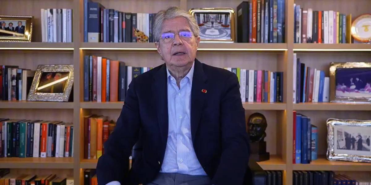 Guillermo Lasso lanza un programa de becas para estudiar maestrías