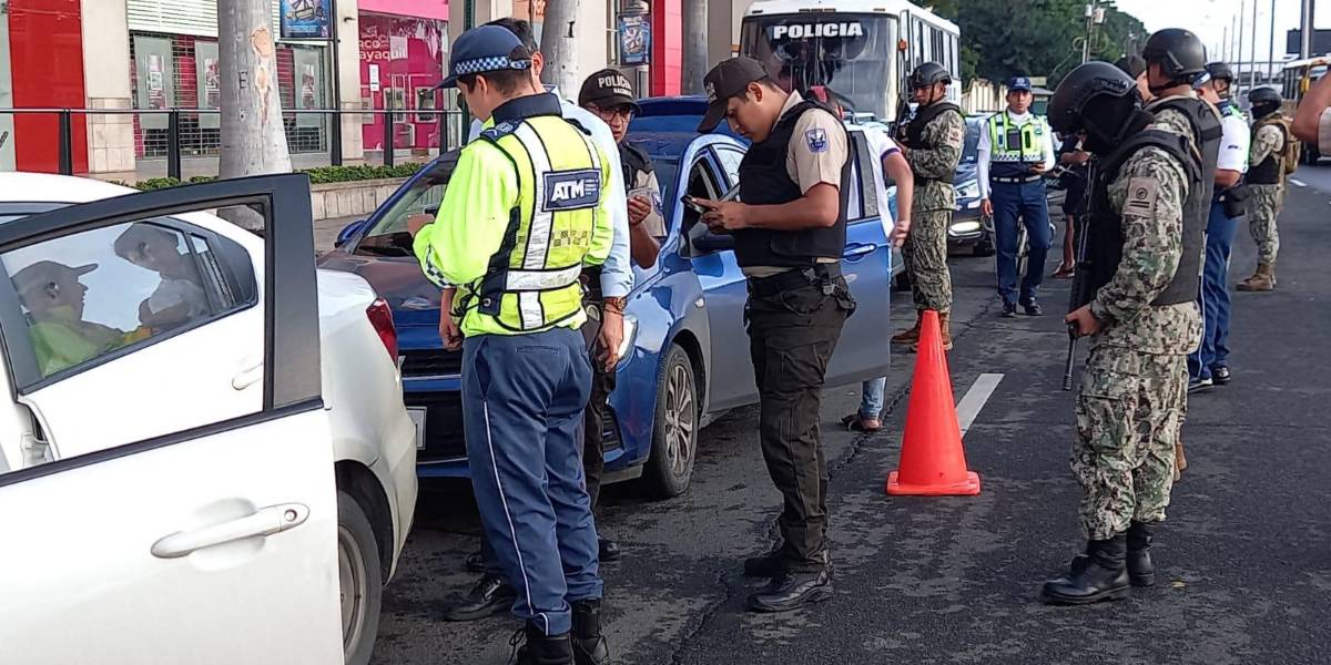 Militares ya están en las calles en Guayaquil por el estado de excepción