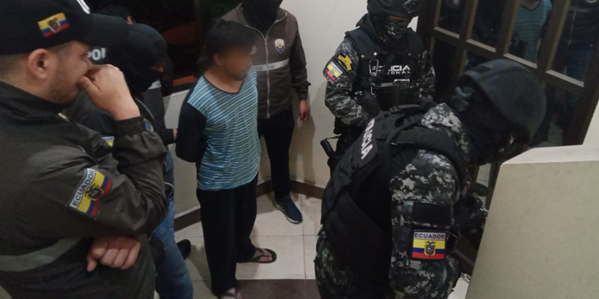 Un hombre detenido en Ecuador guardaba 1 700 videos de abuso sexual a menores de edad