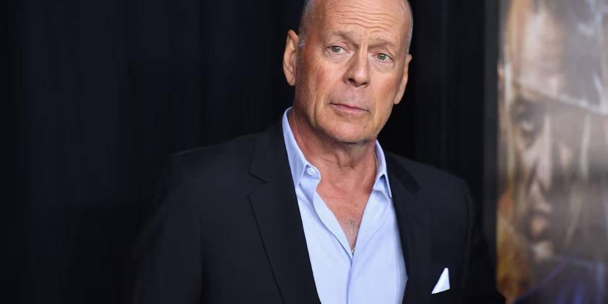 Bruce Willis aparece públicamente para agradecer a los socorristas de Los Ángeles
